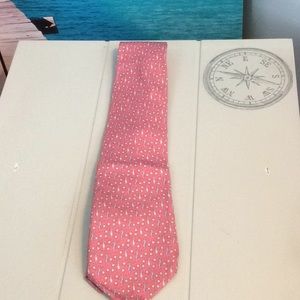Vineyard Vines tie